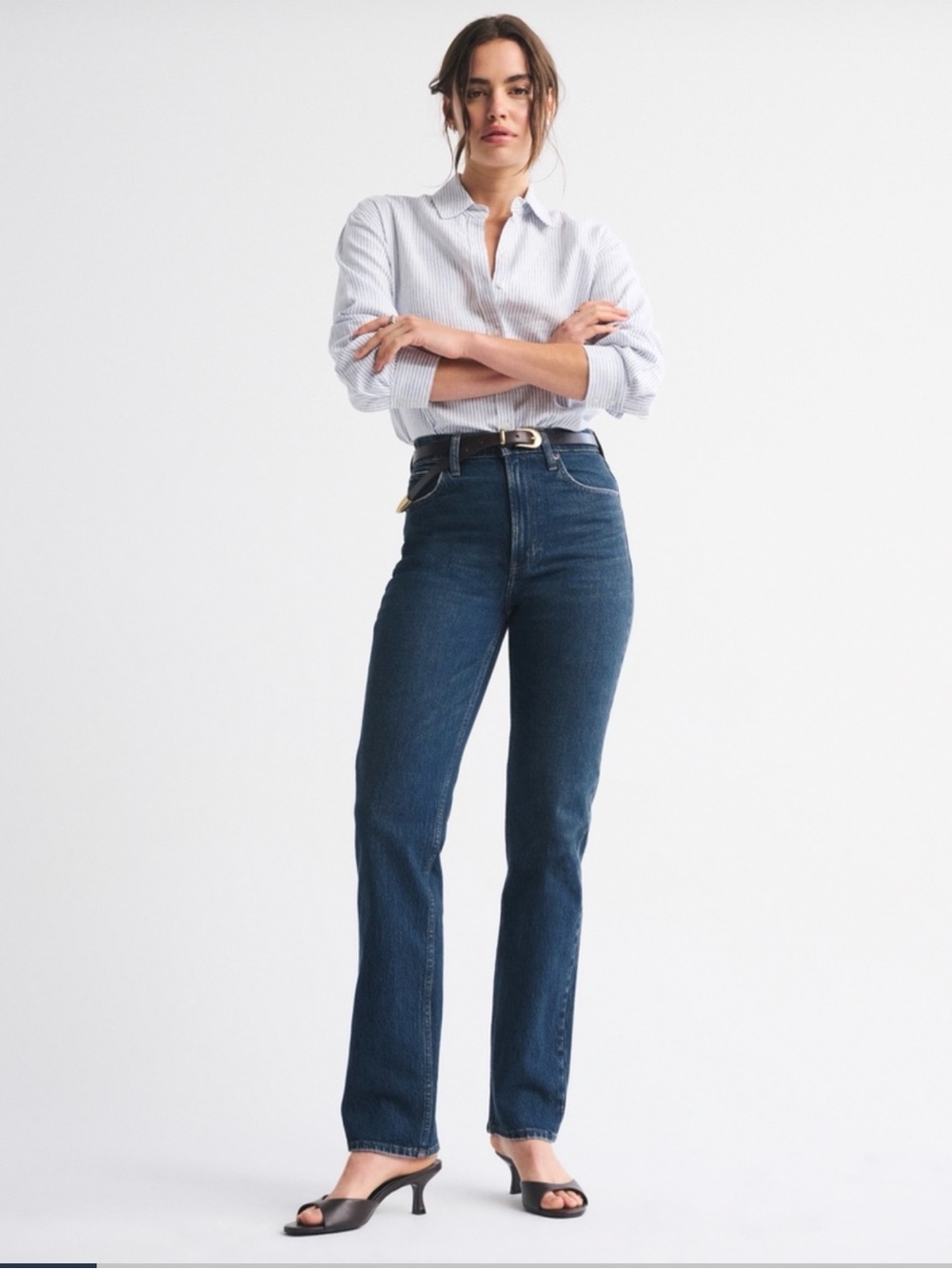 Ultra High-Rise 90’s Straight Leg Jeans in Dark Blue